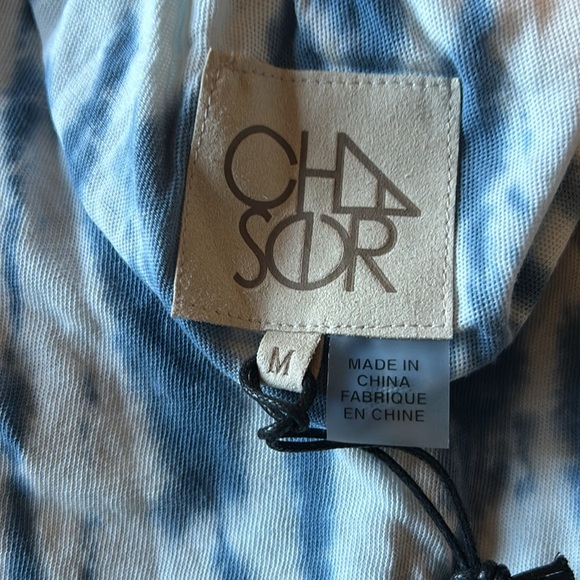 NWT, chaser, women’s flowy tie-dye shirt with back tie detail - Picture 7 of 9